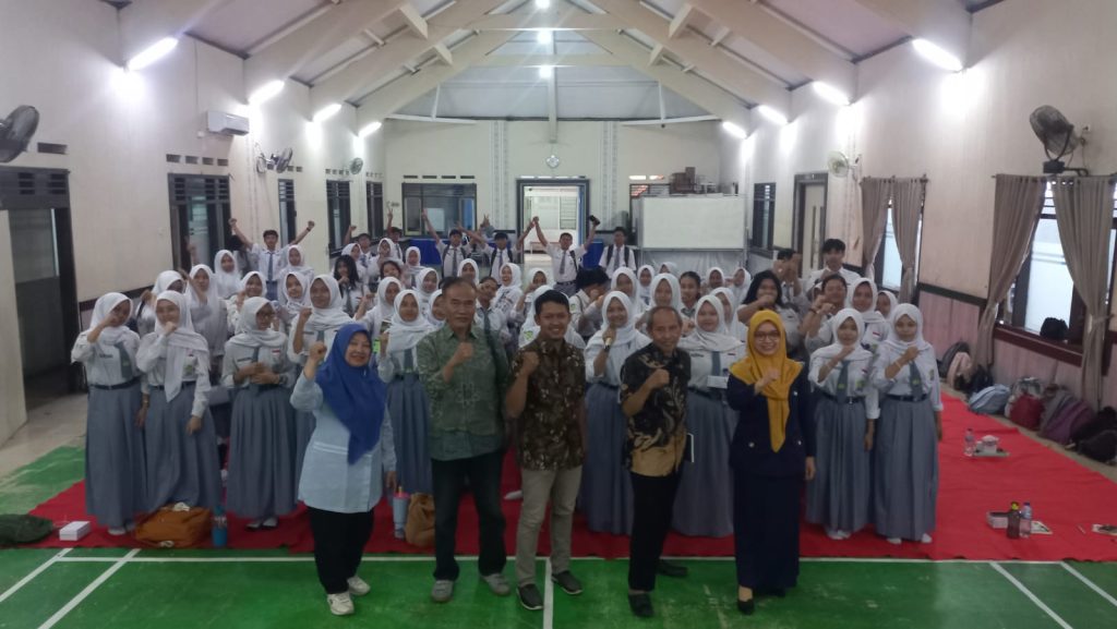 Siswa SMK PIM Malang Asah Kreativitas Sastra, Puisi hingga Cerpen Siap Dibukukan